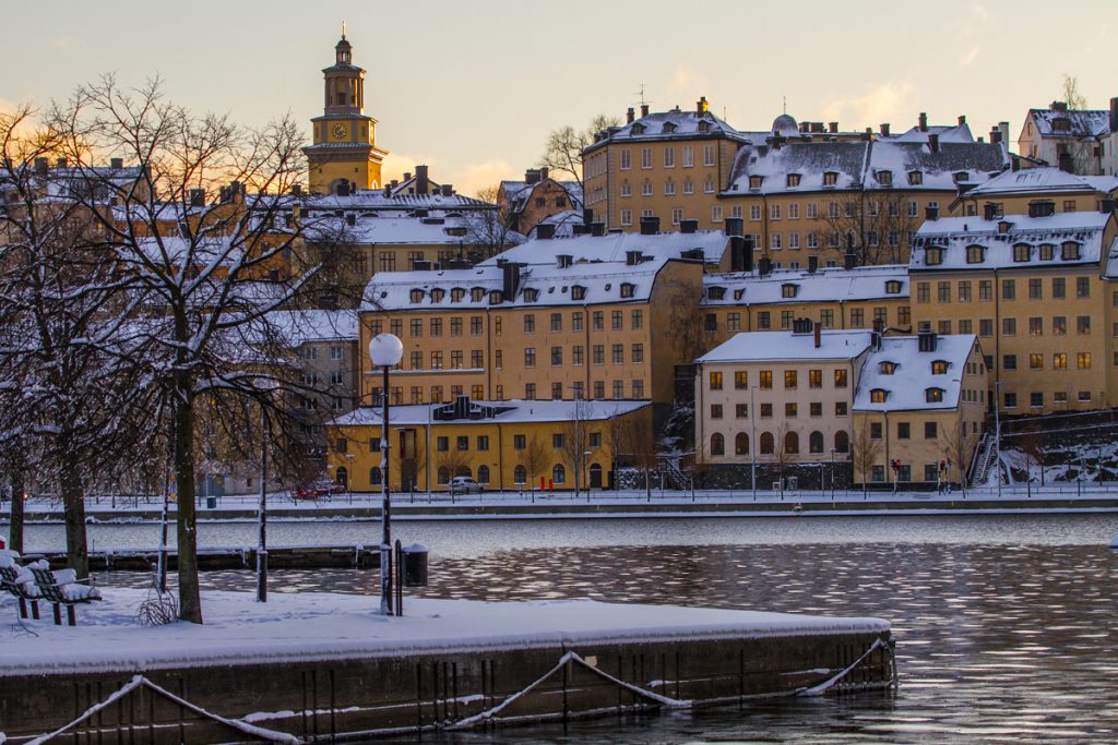 Vy mot Söder från Riddarholmen, strax efter att solen gått ner bakom husen