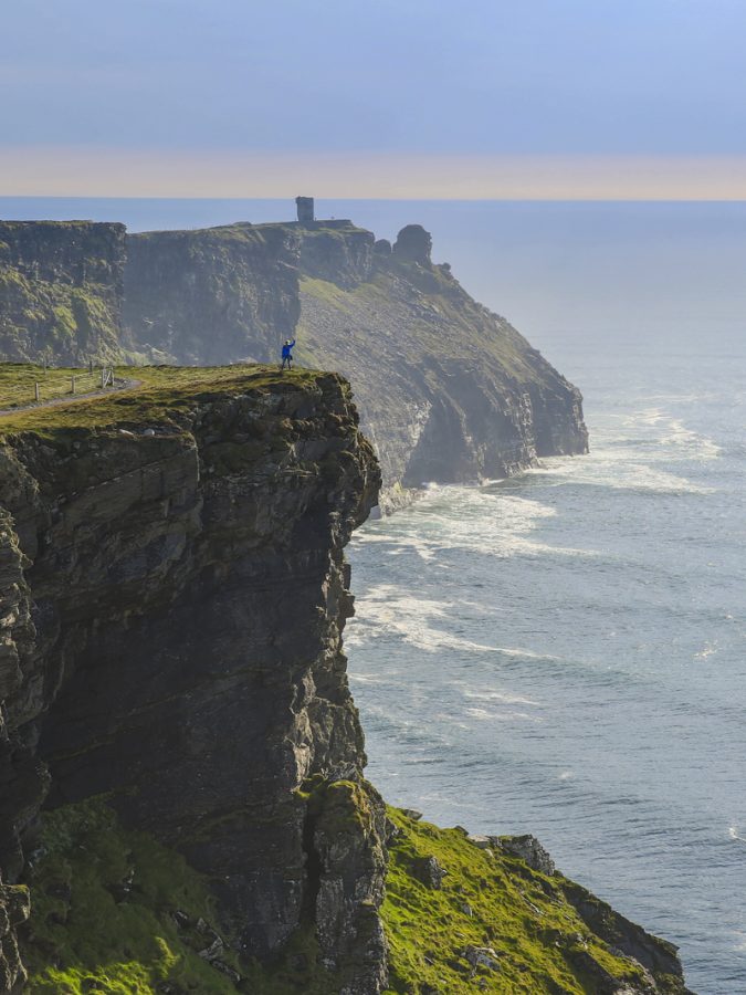 Cliffs of Moher med Hags Head längst bort. Ser ni Ylva vinka?