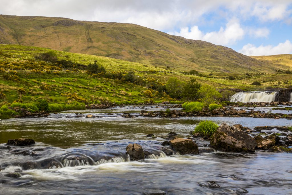 Aasleagh falls i vackra omgivningar