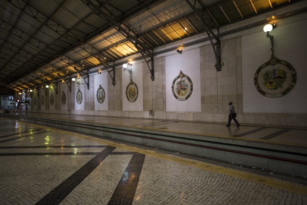 Tillbaka på Stationen Rossio i Lissabon