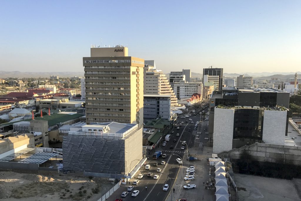 Vy över Windhoek från vårt hotell