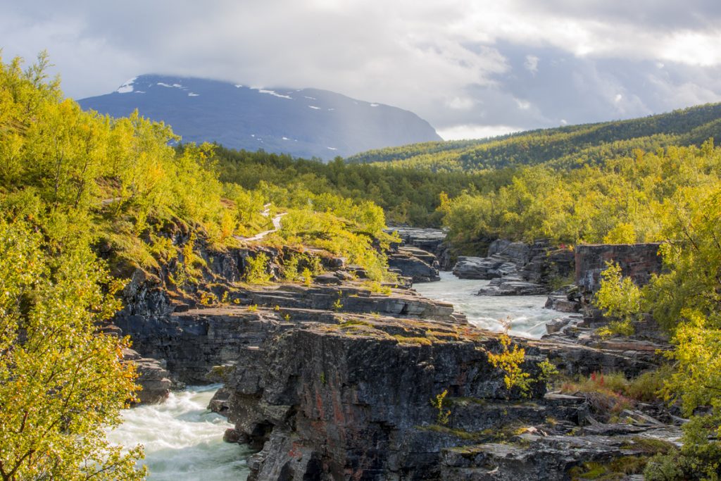 Abisko kanjon i kvällsljus. En av Sveriges mest spektakulära vyer