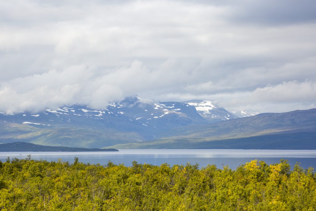 Vy ut över Torne träsk från Turisthotellet