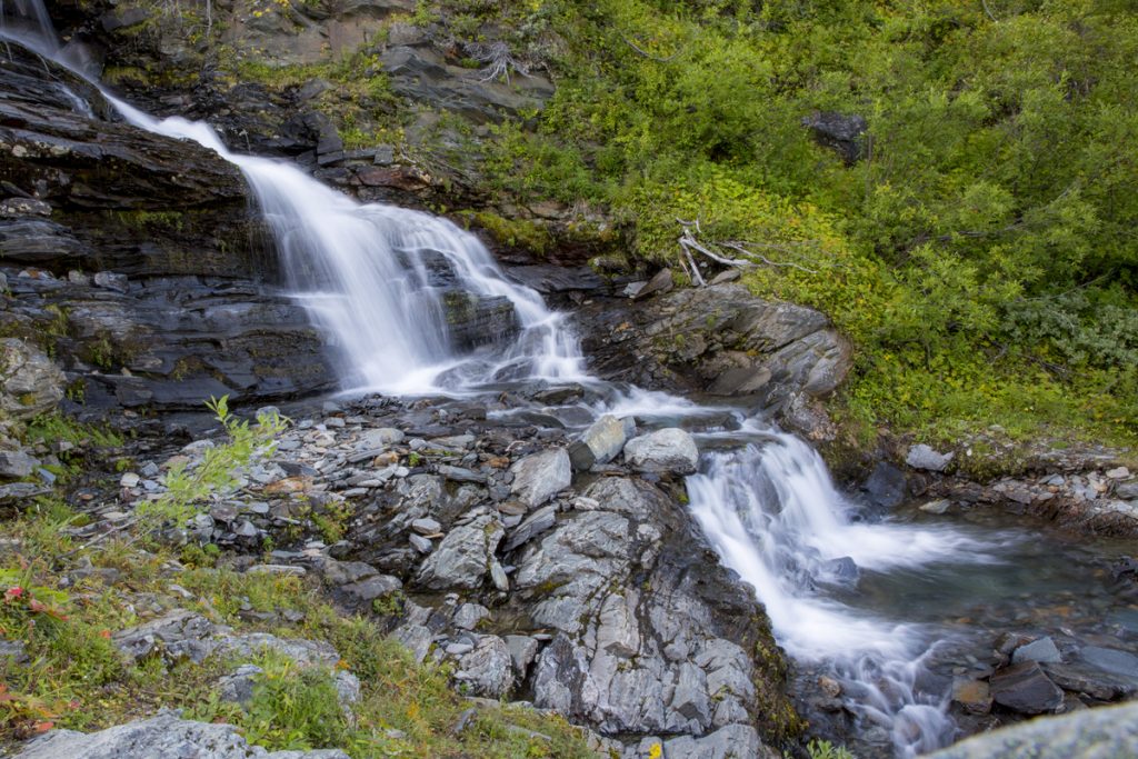 Rithonjira forsar fram längs Njullas sluttning