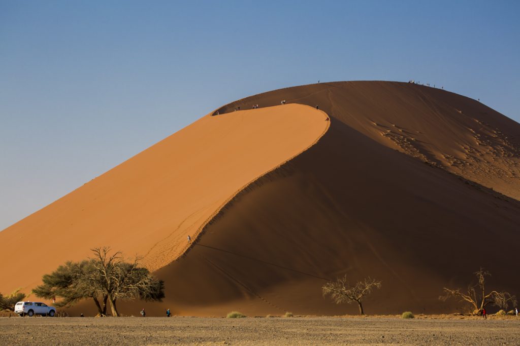Dune 45. Sossusvlei är Namibias mest besökta plats, känd över hela världen
